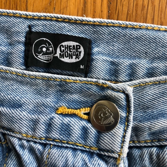 Cheap Monday Sz M Button Up Denim Skirt - Picture 3 of 6